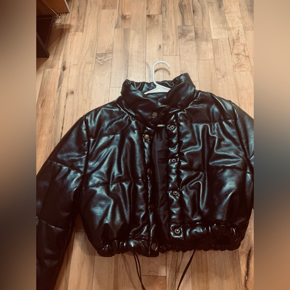 Lily’s Kloset Leather Cropped Jacket - Picture 2 of 2